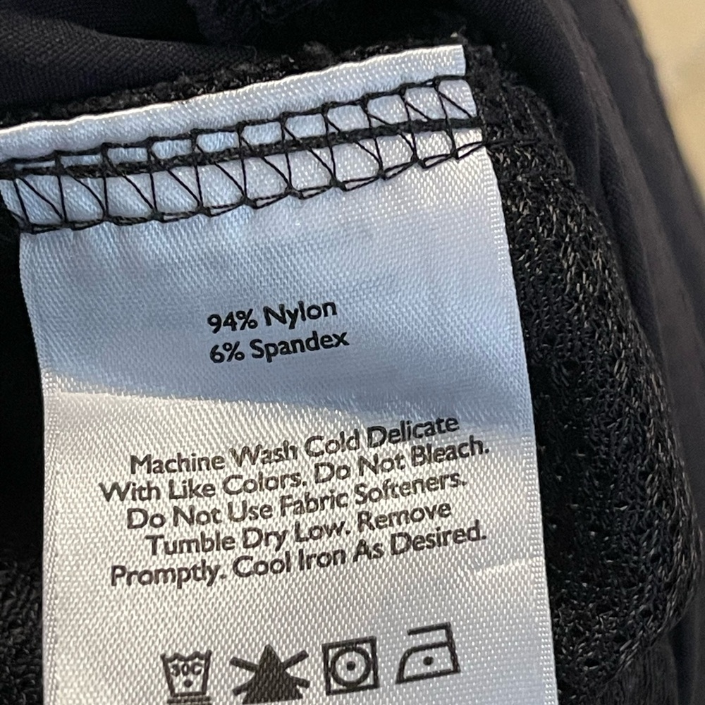 Eddie Bauer Capri Women's 4 Black Cropped Pants First Ascent Nylon Cargo Pocket - Picture 11 of 15